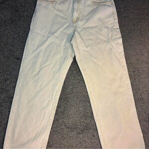Women's Light Wash Straight Jeans